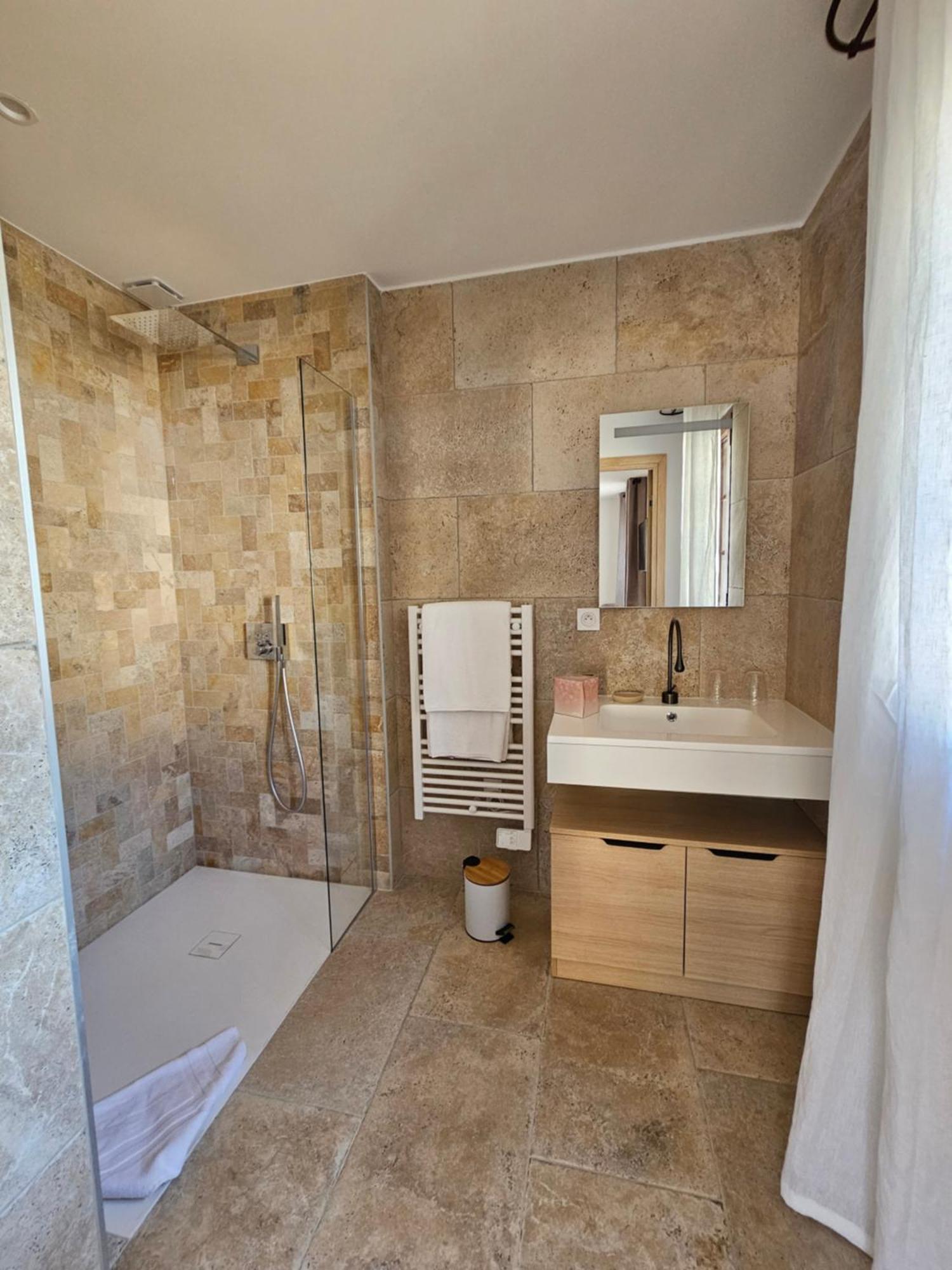 Le Baguier Hotel La Roquebrussanne Екстериор снимка